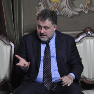 Democrazia e rischi: Fornaro presenta il suo saggio alla Loggia