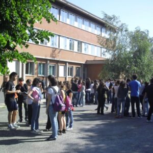 Barletti, da lunedì tutti nello stesso istituto