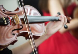 Giovani violinisti, i migliori in concerto a Novi grazie al Rotary