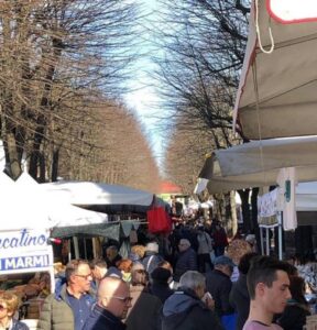 Borgo: torna il Mercatino di Forte dei Marmi