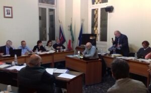 Bilancio: fondi per istruzione e politiche sociali