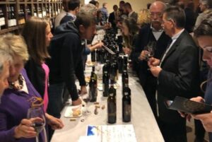 “Ori”: presentazione in Enoteca con il professor Calabrese