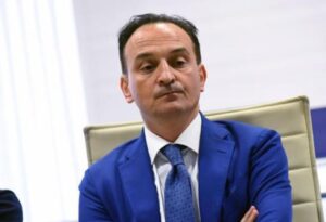 In provincia ‘dad’ dalla seconda media. Parchi: chiuse le aree gioco