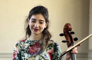 Fra i libri e il violoncello: Margherita Succio e la sua maturità da “cento”