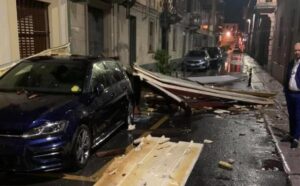 Tempesta sull’Alessandrino: alberi sradicati e tetti divelti. Venti minuti d’inferno