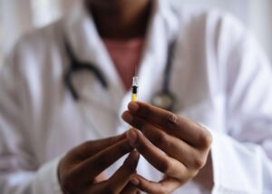 Aziende, al via le adesioni per vaccinare i lavoratori
