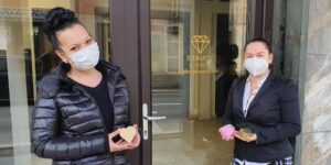 In città un’agenzia funebre per animali: «Restituiamo l’amore che ci hanno dato»