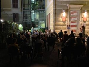 “Enoteca in rosa”: cinque produttori per la Festa della mamma