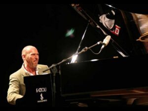 “Noi popolo di migranti”: al Geirino c’è il jazz del Dado Moroni Trio