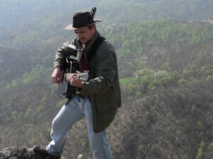 Demueluin, Mitko Groadi e karaoke: tre giorni in musica per la Cri