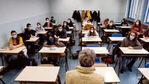 Monitoraggio scuole della Regione:  21 focolai e 185 classi in quarantena