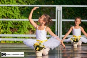 “Sotto l’albero” la danza è come un gioco