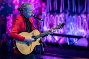 L’artista internazionale Beppe Gambetta alla Gambarina: “Ecco le mie Dichiarazioni d’amore”