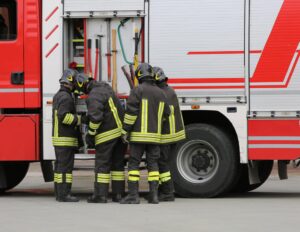 Rimane bloccato tra i cespugli nella zona dell’Orba: il salvataggio è da manuale