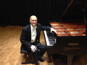 Maurizio Barboro: tra Debussy e Chopin per Caritas
