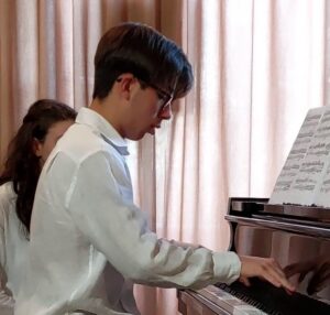 Matteo Gorini: “Il pianoforte tra Ravel e il metal”