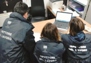 Due aziende su tre irregolari, soprattutto per il lavoro nero