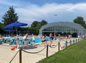 Ovada: piscina, porte di nuovo chiuse. Mille firme per riaprire