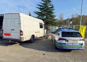 Alessandria: furgone contromano sull’A26: fermato dalla Stradale
