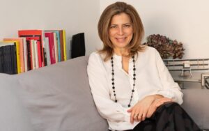 Castelletto, Raffaella Romagnolo presenta il suo ultimo libro