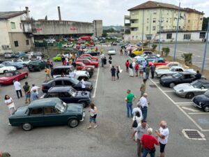 Auto storiche: il raduno celebra la Fiat 600 e vespa GS