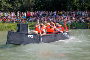 Galleggia non Galleggia: domenica il carnevale sul fiume a Casale