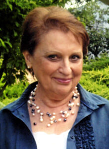 RENATA MANTELLI