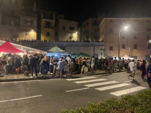 Musica e spettacolo: il centro storico palcoscenico sotto le stelle
