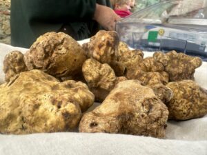 Trisobbio, una domenica con la “Fiera nazionale del Tartufo”