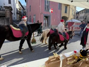 Silvano, il Natale 2025 parte con la magia di “Incontrada”