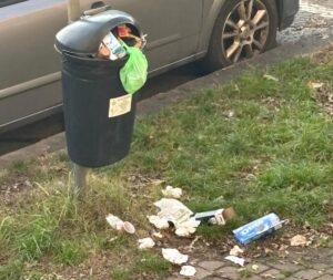 Cestini e rifiuti: le minoranze interrogano l’assessore