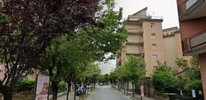 Corso Saracco, passaggio a livello interdetto per lavori sulle rotaie