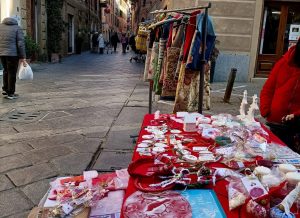 Anffass e Cai: una camminata solidale sui sentieri ovadesi